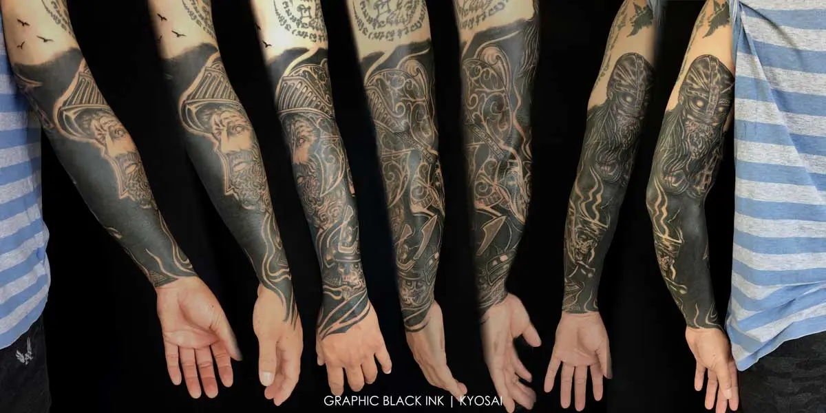 blackwork-cover-up-tattoo-bangkok
