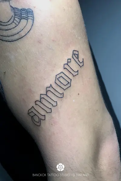 lettering-outlines-amore-tattoo