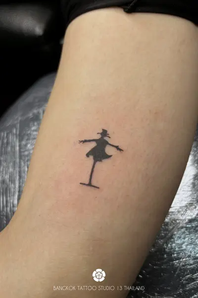 minimalist-ghibli-strawman-black-ink-tattoo
